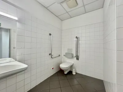 10-Zimmer-Gewerbeimmobilie mieten in Wien – 580 m², € 5.918 – Bild 10 von 17