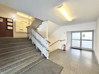 10-Zimmer-Gewerbeimmobilie mieten in Wien – 580 m², € 5.918 – Bild 16 von 17