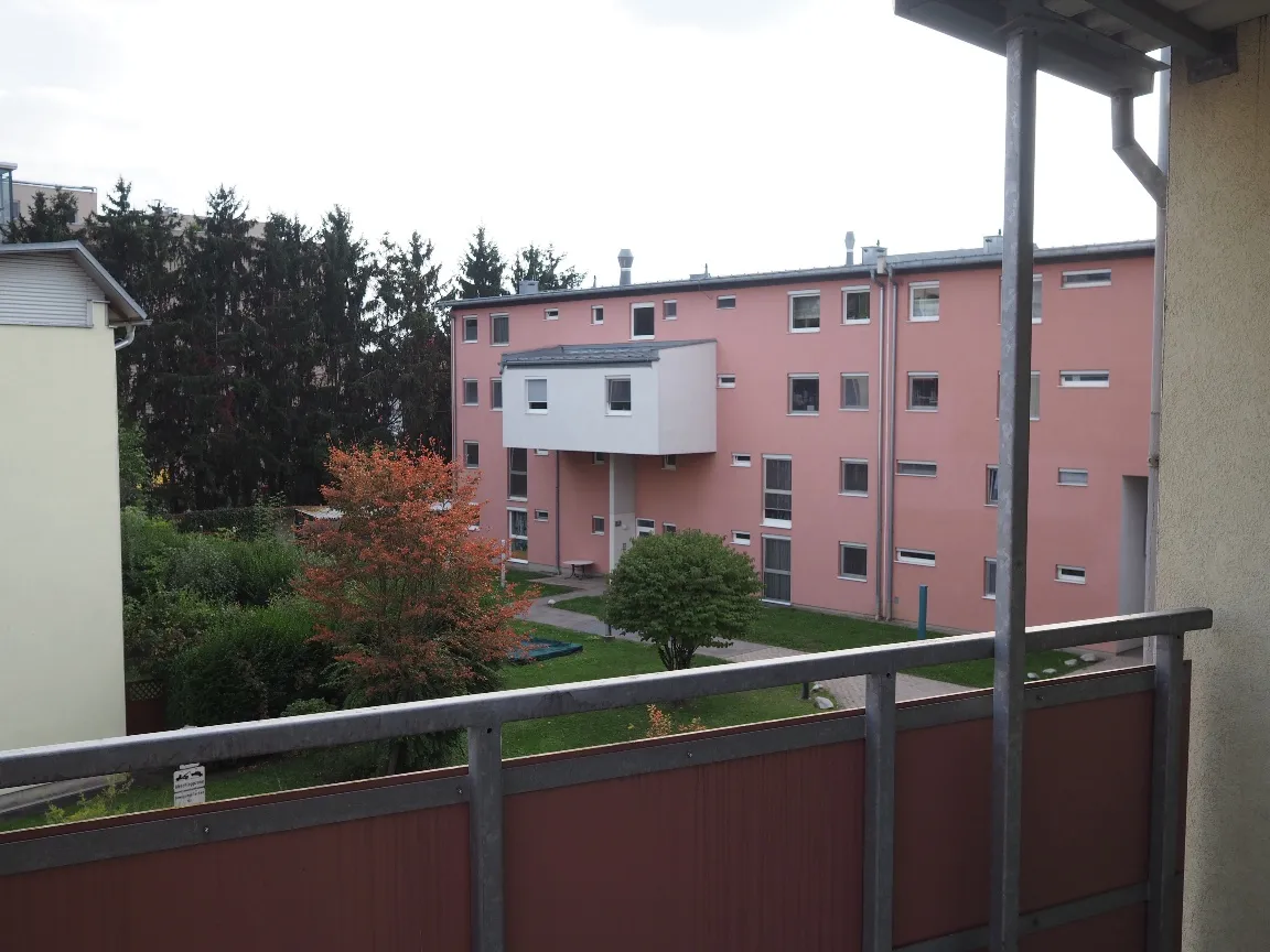 Single- oder Prächenhit mit Balkon und Tiefgarage in Lend - Ansicht 2