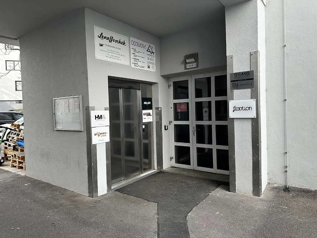Bürolofts & Dachgeschoss mit Blick über Wien – pohled 3