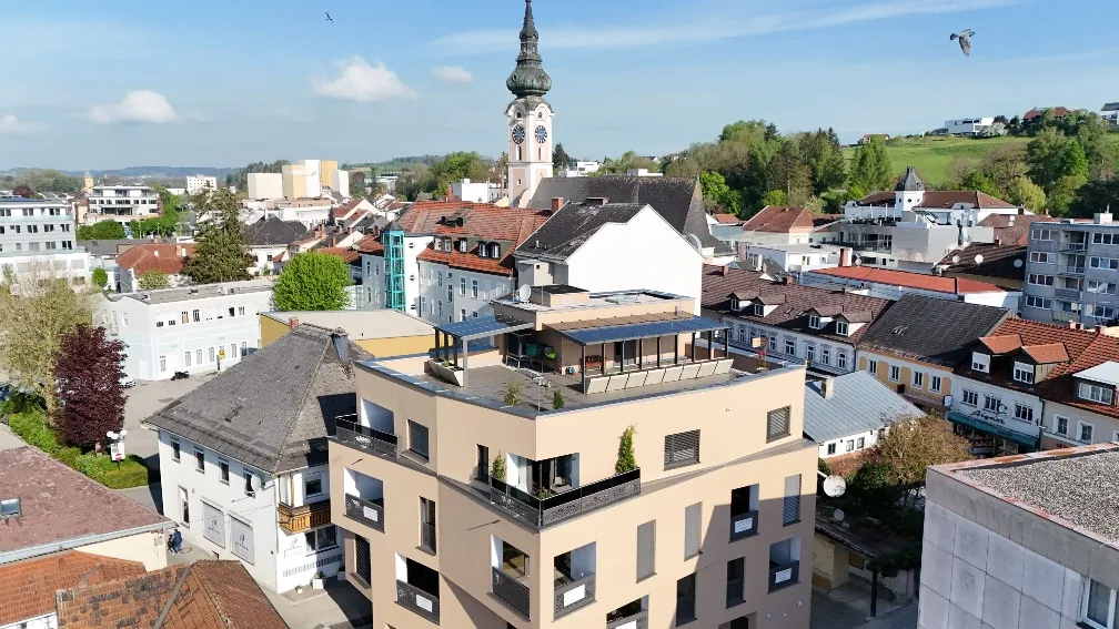 Stadt-Wohnung/ Büro (auch betreubar)55 m² im Zentrum mit großer Dachterrasse - Ansicht 2