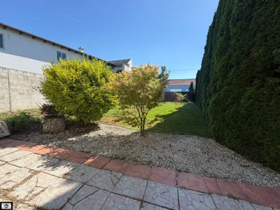 6-Zimmer-Haus kaufen in Bruck an der Leitha – 217,72 m², € 349.000 – Bild 2 von 12