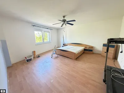 6-Zimmer-Haus kaufen in Bruck an der Leitha – 217,72 m², € 349.000 – Bild 9 von 12