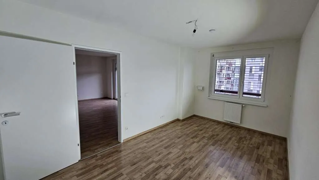 2-Zimmer Wohnung mit Balkon & Loggia im 4. Stock in 8020 Graz - Ansicht 3