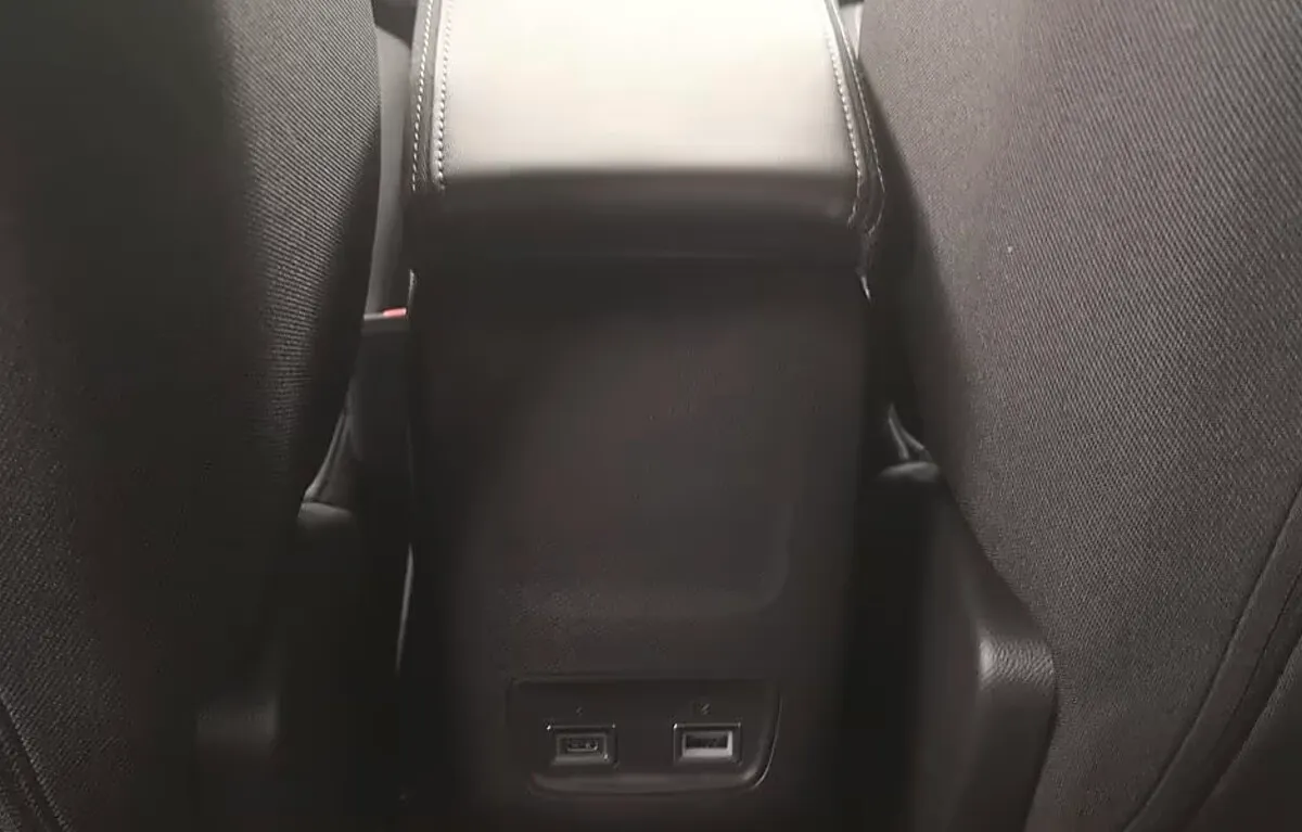 Peugeot 2008 Allure – Bild 8