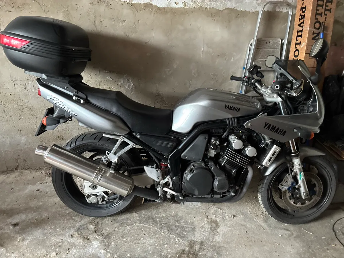 Yamaha FZS