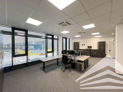Gewerbeimmobilie mieten in Urfahr-Umgebung – 1 500 m², € 23.310 – Bild 7 von 14