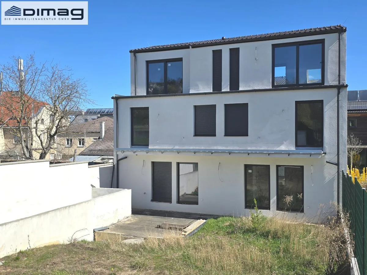 Erstbezug - moderne, sehr sonnige Penthousewohnung mit großzügigen Freiflächen und Weitblick in Klosterneuburg – pohled 3