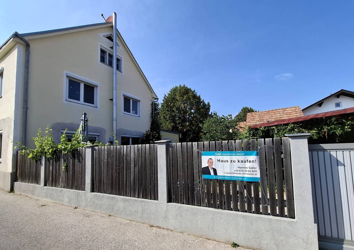 Vielseitig nutzbare Liegenschaft mit ausreichend Platz und herrlichem Blick auf die Hohe Wand - Ansicht 2