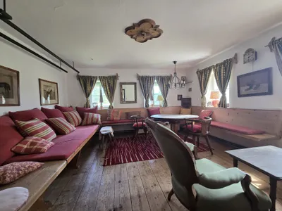 10-Zimmer-Immobilie mieten in Kitzbühel – 267 m², € 4.500 – Bild 9 von 20