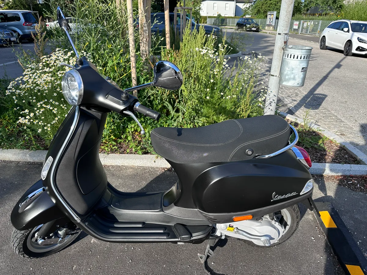 Vespa LX