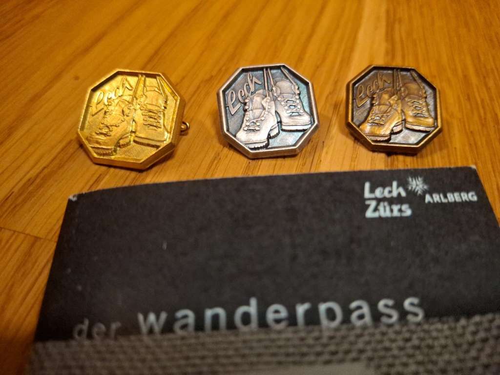 #44 Wanderpass mit 3x Wandernadeln Lech Zürs Arlberg