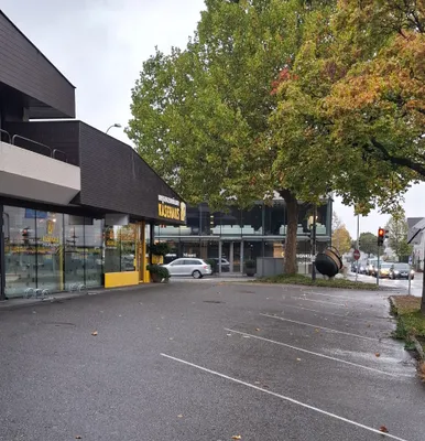 Gewerbeimmobilie mieten in Feldkirch – 120 m², € 3.000 – Bild 8 von 9