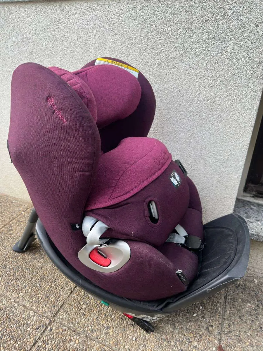 joie stroller double Signature Estrella Twin Tokyo Warehouse ColorWay:Cinnaburst - NF738 A Bike Helmet with Chive is designed to