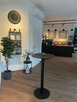 Gewerbeimmobilie mieten in Tulln – 59 m², € 956 – Bild 2 von 9