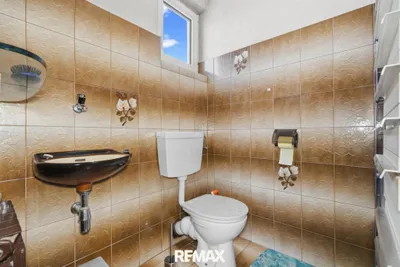 8-Zimmer-Haus kaufen in Bruck an der Leitha – 169,82 m² – Bild 16 von 35