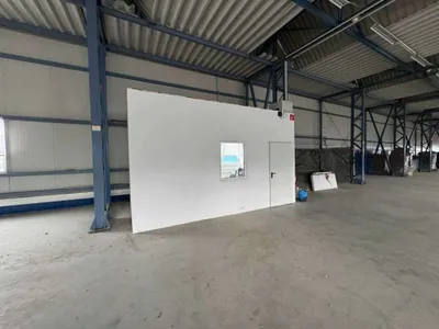 Gewerbeimmobilie mieten in Linz Land – 2 000 m², € 13.400 – Bild 5 von 12