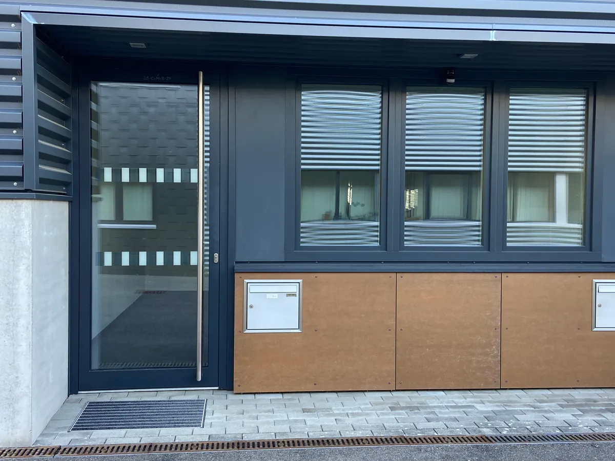 Werkstatt. - Lagerhalle mit Büro zu mieten / kaufen - Ansicht 3