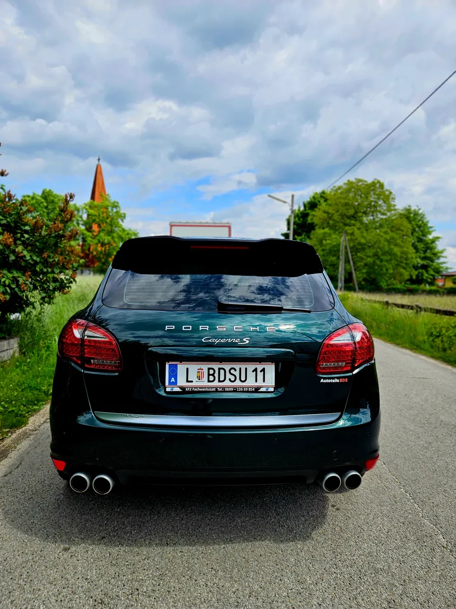 Porsche Cayenne 2013 photo 3