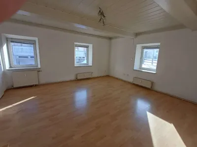 3-Zimmer-Wohnung mieten in Feldkirchen – 89 m², € 1.199 – Bild 2 von 8
