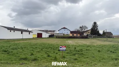 Grundstück kaufen in Korneuburg – 2 600 m², € 698.000 – Bild 1 von 4
