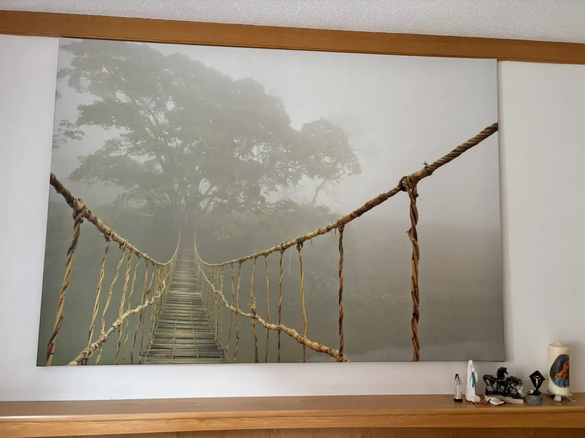 Leinwand Ikea Hölzerne Hängebrücke, € 30,- (4150 Berg bei Rohrbach)