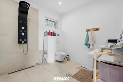 8-Zimmer-Gewerbeimmobilie kaufen in Neusiedl am See – 400 m², € 519.000 – Bild 17 von 40