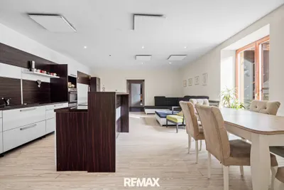 8-Zimmer-Gewerbeimmobilie kaufen in Neusiedl am See – 400 m², € 519.000 – Bild 6 von 40
