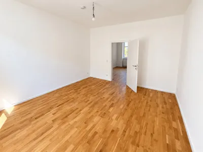 4-Zimmer-Wohnung mieten in Baden – 72,25 m², € 975 – Bild 2 von 11