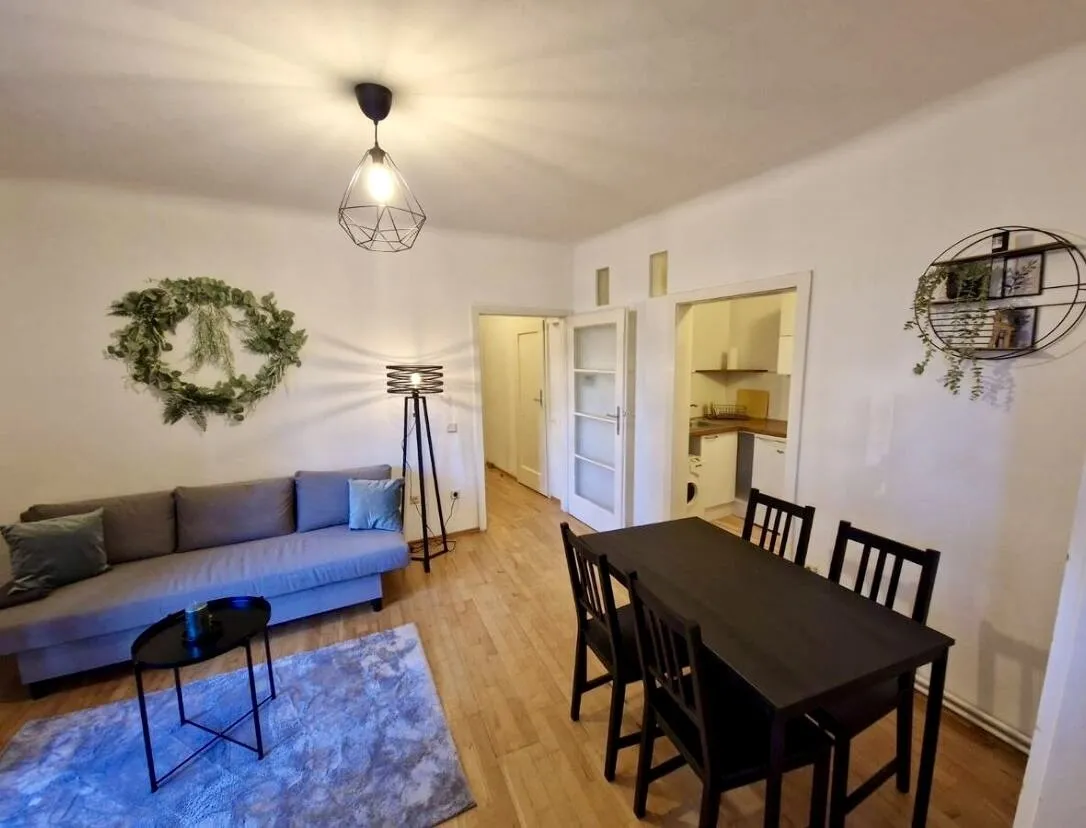 Vollmöblierte 2-Zimmer-Wohnung in Ruhelage - Innenhof, Einbauküche, Lift, top angebunden! - Ansicht 2