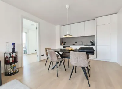 Pauschalmiete inklusive Warmwasser, Heizung & Kühlung - Moderne 3-Zimmer-Wohnung mit großzügigem Balkon und stilvoller Ausstattung – Bild 3