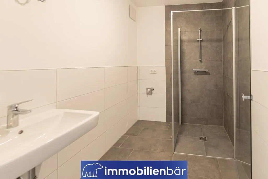 SICHERE INVESTITIONSMÖGLICHKEIT - 3 Jahre Vermietgarantie - Moderne bereits vermietete Eigentumswohnung - Top A21 - Ansicht 2