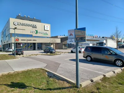Gewerbeimmobilie mieten in Neusiedl am See – 485 m², € 9.600 – Bild 2 von 19