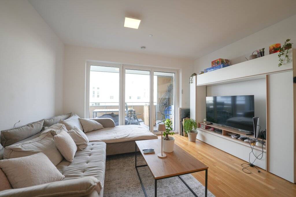 Stilvolle 3-Zimmer-Wohnung mit Loggia und Tiefgarage in Wels, Wels