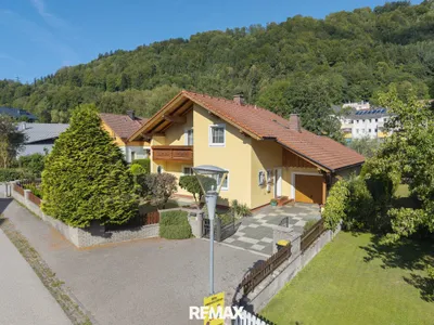 4-Zimmer-Haus kaufen in Gmunden – 141 m², € 675.000 – Bild 2 von 18