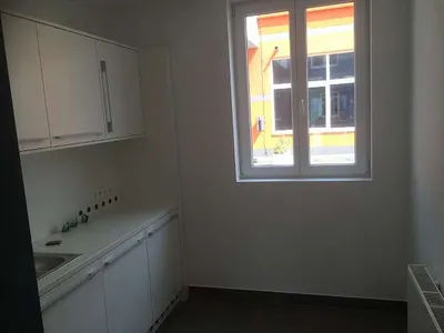 Gewerbeimmobilie mieten in Wiener Neustadt – 20 m², € 326 – Bild 10 von 10