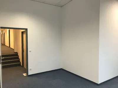 Gewerbeimmobilie mieten in Wiener Neustadt – 20 m², € 326