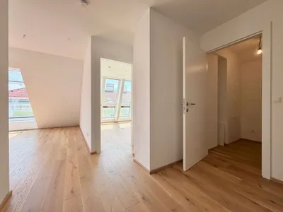 Nähe Brunnenmarkt: exklusive Dachgeschosswohnung in saniertem Gebäude – Bild 3