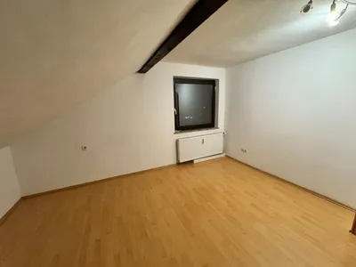 1-Zimmer-Wohnung mieten in Bruck-Mürzzuschlag – 37 m², € 330 – Bild 2 von 2