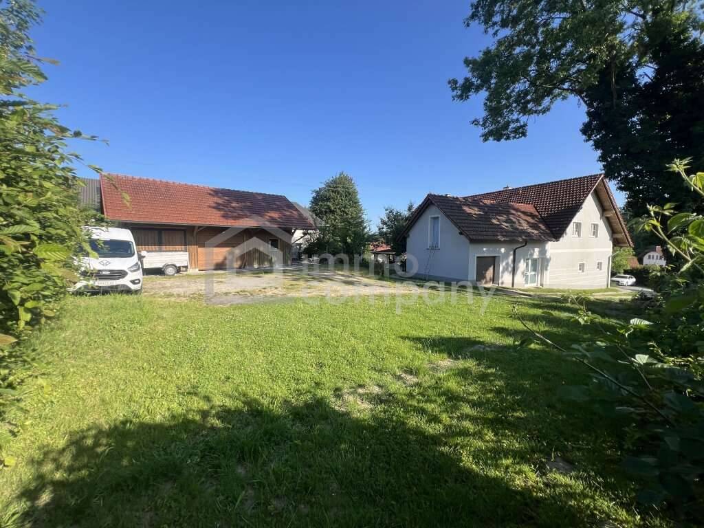 Raus aus der Stadt und rein in die Natur mit 250qm Wohnfläche – pohled 2