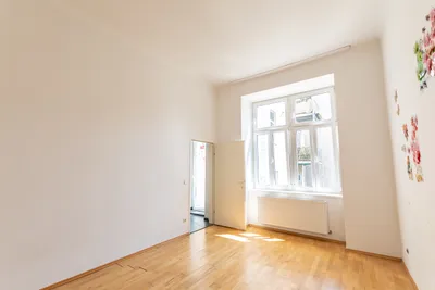 Charmante Altbauwohnung mit Balkon in ruhiger Lage - 2 Zimmer, ca. 58 m² – Bild 3