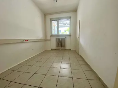 3-Zimmer-Gewerbeimmobilie mieten in Bruck-Mürzzuschlag – 94 m², € 668 – Bild 5 von 8