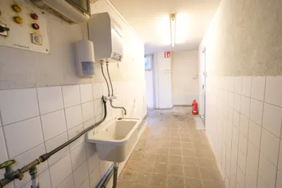 Gewerbeimmobilie mieten in Wels – 120 m², € 2.615 – Bild 7 von 12