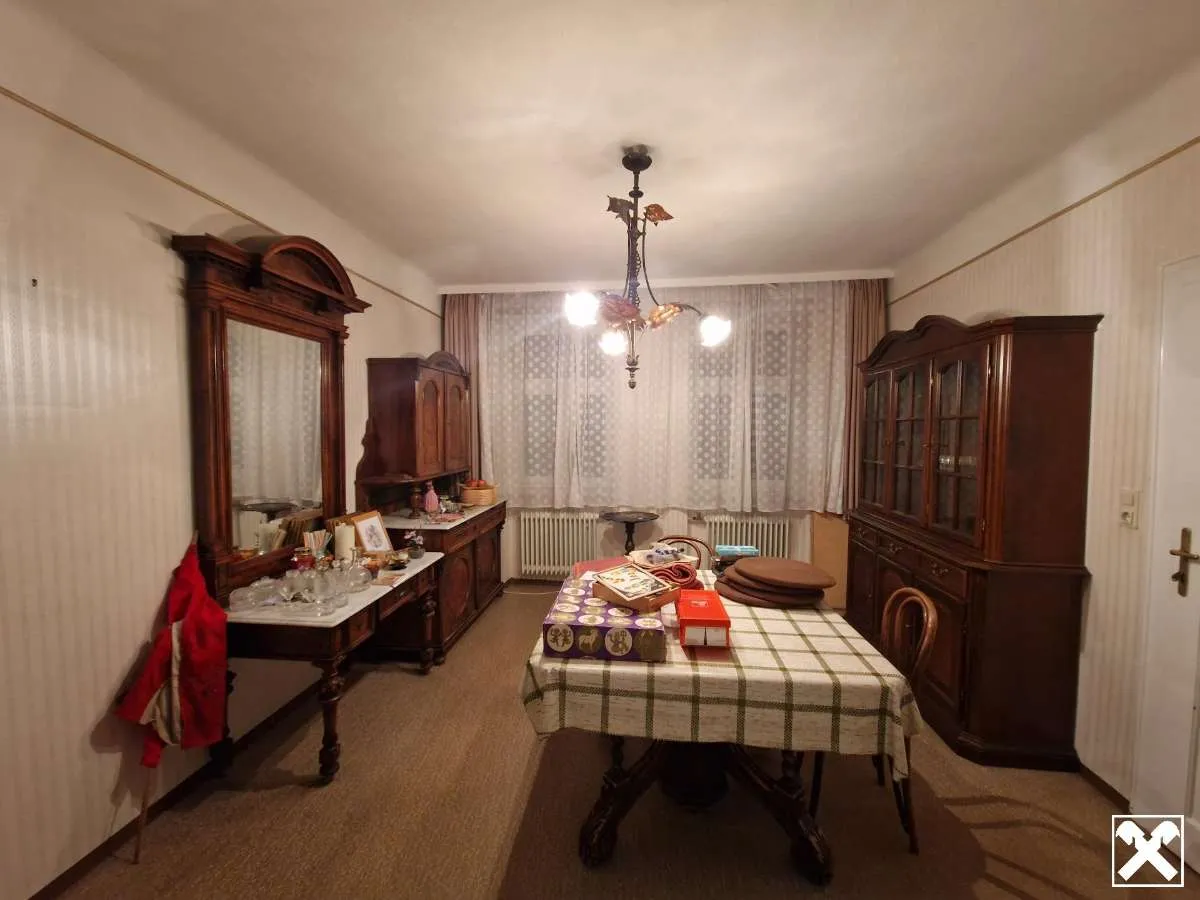 SANIERUNGSBEDÜRFTIGE VILLA IM JUGENDSTIL MIT TRAUMHAFTEM GARTEN SAMT ALTBAUMBESTAND IN ALLERBESTER WOHN- UND ZENTRUMSLAGE - Widok 3