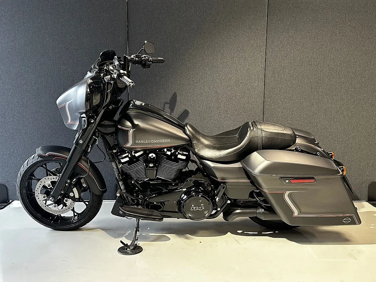 Harley-Davidson Street Glide