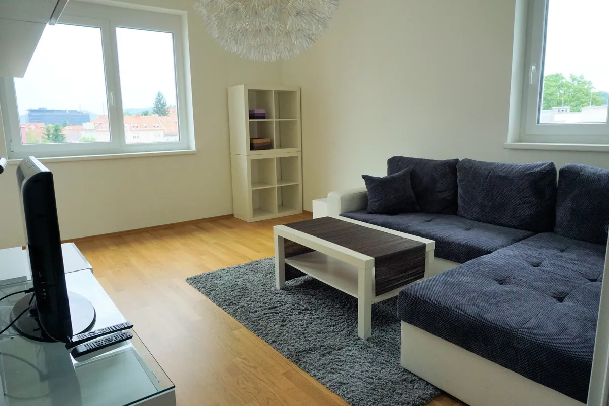 Nähe Med. -Uni. / LKH: 2 Zimmerwohnung mit Balkon und TG-Platz von Privat - Widok 3