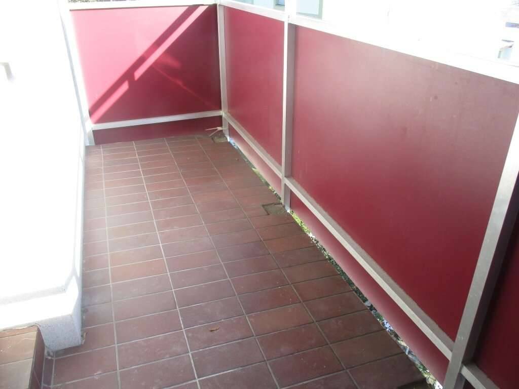 Zentrumsnahe 2-Zimmer-Wohnung mit Küchenblock und Balkon in Kindberg zu mieten ! – pohled 2