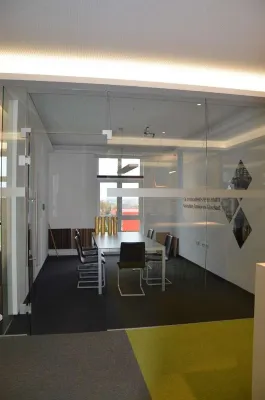 2-Zimmer-Gewerbeimmobilie mieten in Wels-Land – 325 m², € 4.000 – Bild 3 von 12