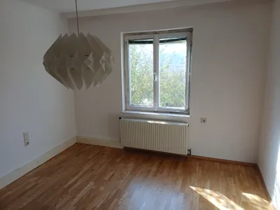2-Zimmer-Wohnung mieten in Baden – 65 m², € 850 – Bild 2 von 3