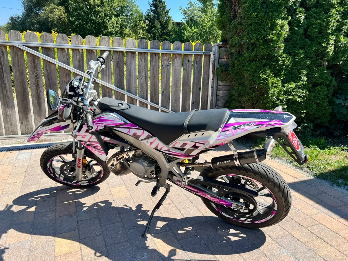 Aprilia SX